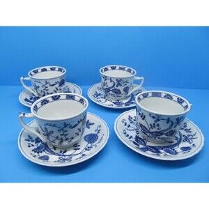 Vienna Woods Blue Onion Cups and Saucers 4 sets